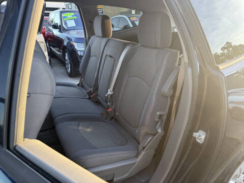 2012 Chevrolet Traverse LS