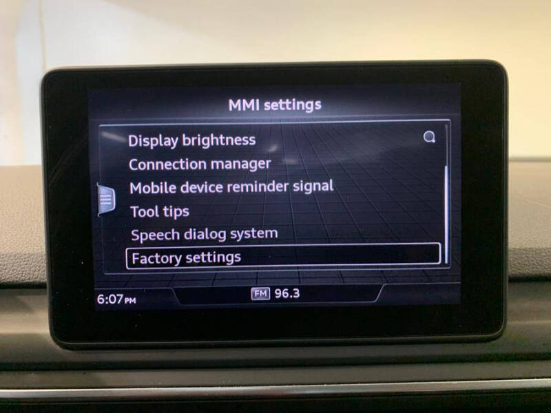 2019 Audi A4 quattro Premium 45 TFSI