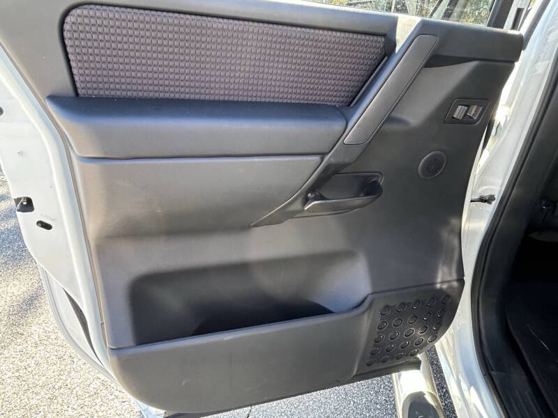 2011 Nissan Titan SL