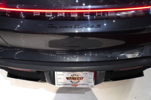 2020 Porsche Taycan Turbo