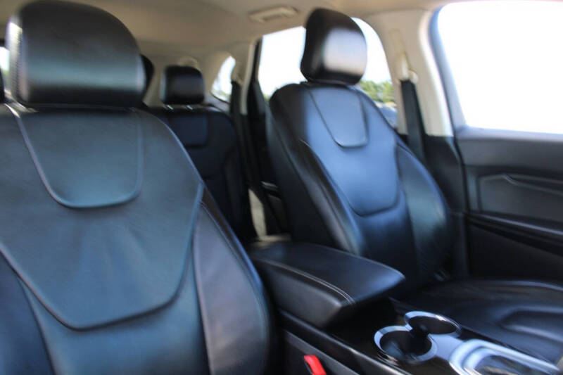2017 Ford Edge Titanium