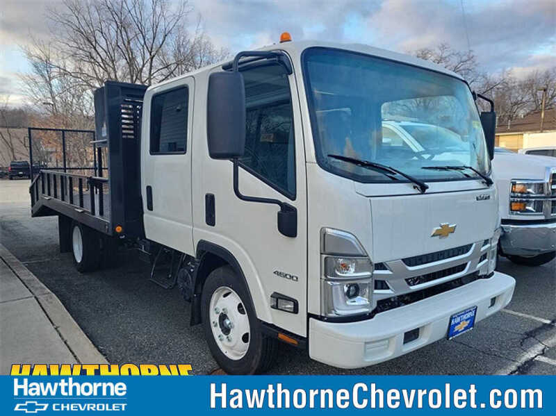 2023 Chevrolet Low Cab Forward Base's photo