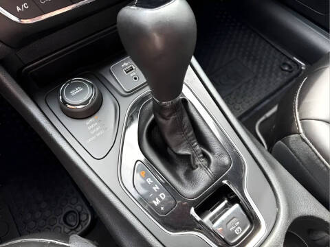 2019 Jeep Cherokee Altitude