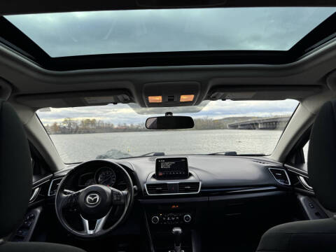 2015 Mazda MAZDA3 i Touring