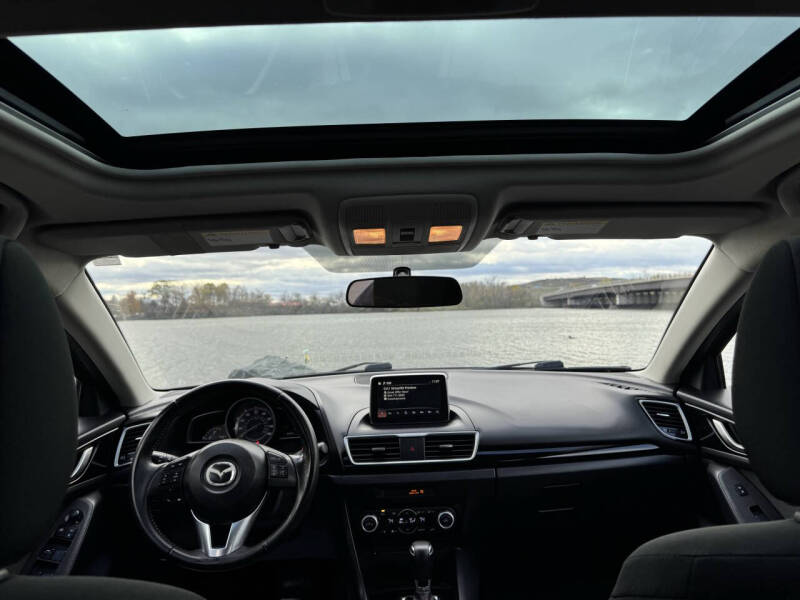 2015 Mazda MAZDA3 i Touring