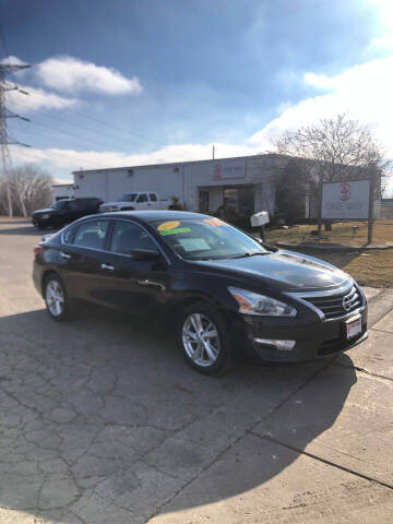 2013 Nissan Altima for sale at One Way Auto Exchange in Milwaukee WI