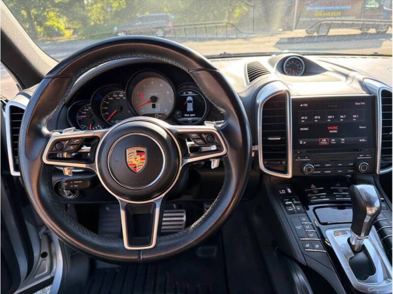 2017 Porsche Cayenne S