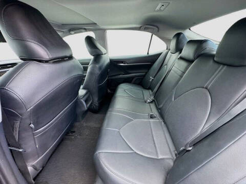 2018 Toyota Camry Hybrid SE