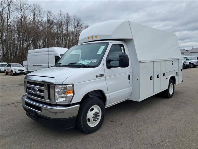 2025 Ford E-Series