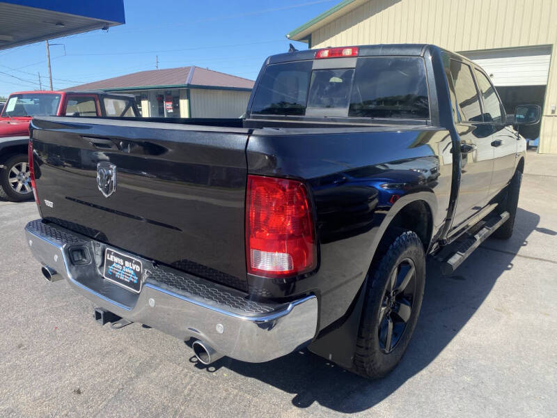 2018 RAM 1500 SLT