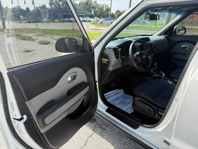 2015 Kia Soul +