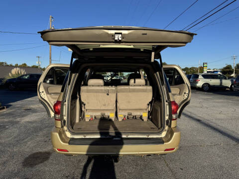 2005 Toyota Sequoia SR5