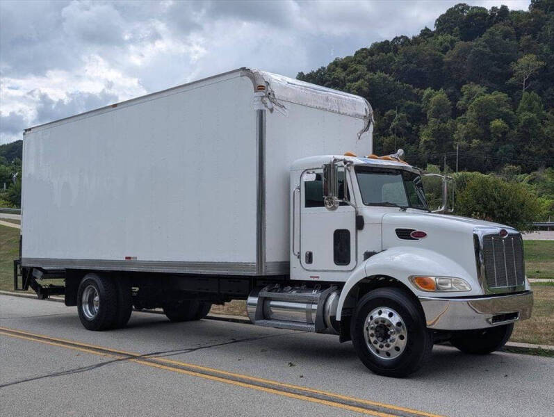 2007 Peterbilt 335