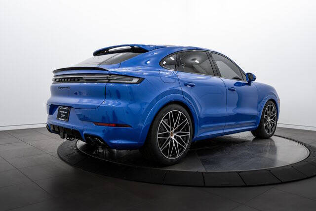 2026 Porsche Cayenne GTS Coupe