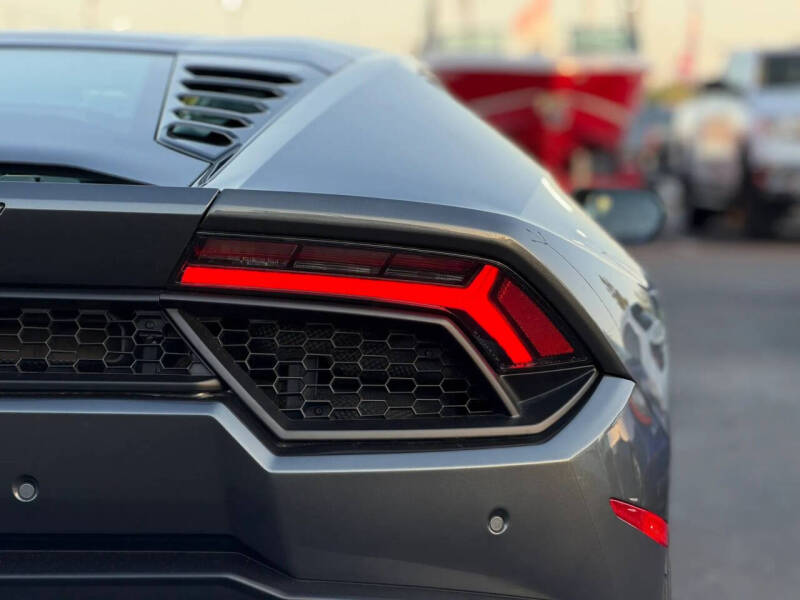 2017 Lamborghini Huracan LP 580-2