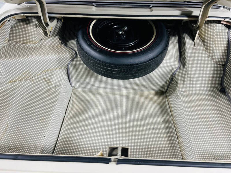 1965 Ford Thunderbird