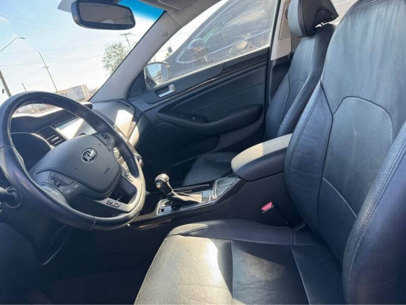2015 Kia Cadenza Premium