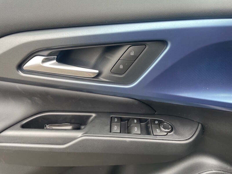 2026 Chevrolet Equinox EV LT 2