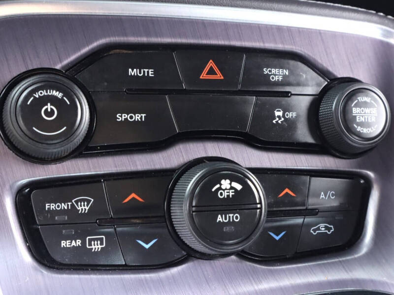 2018 Dodge Challenger SXT