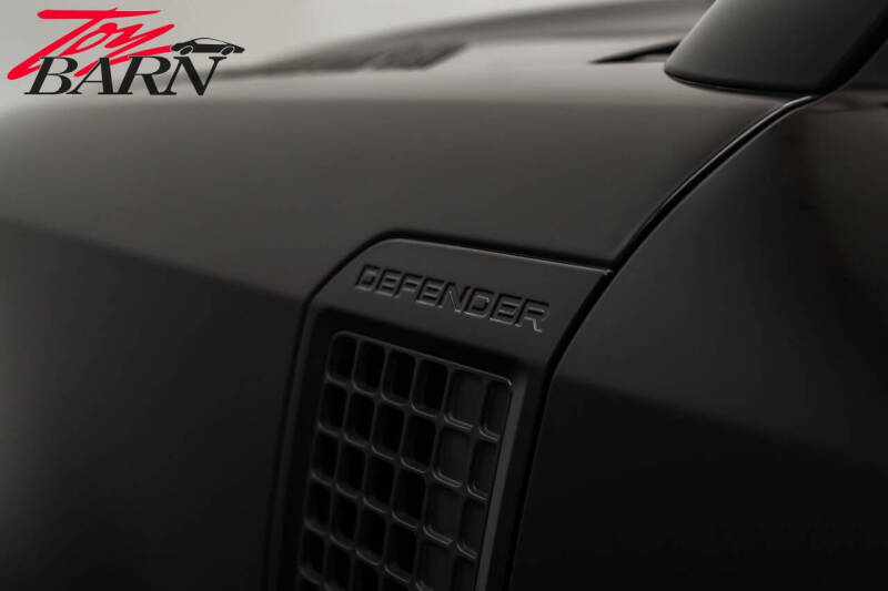 2024 Land Rover Defender 110 V8 P500 SE