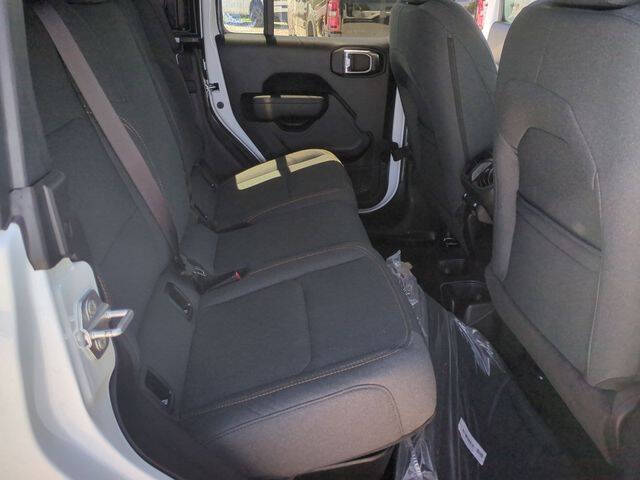 2025 Jeep Gladiator NightHawk