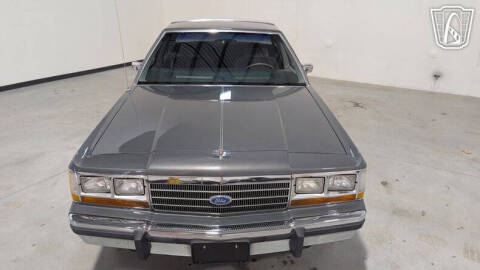 1988 Ford Crown Victoria