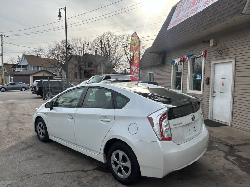 2013 Toyota Prius Two