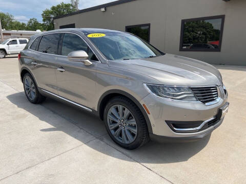 2016 Lincoln MKX for sale at Tigerland Motors in Sedalia MO