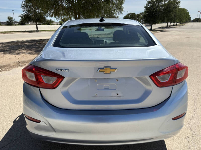 2017 Chevrolet Cruze LS Auto