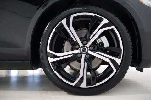 2025 Volvo S60 B5 Core