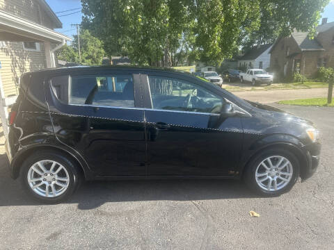 2016 Chevrolet Sonic LT Auto