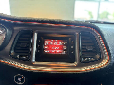 2017 Dodge Challenger SXT