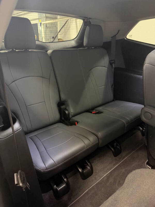 2020 Buick Enclave Essence