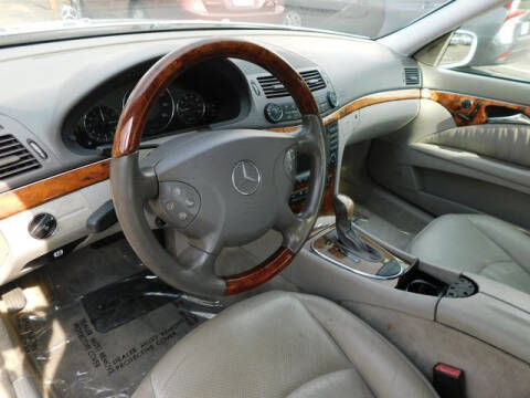 2005 Mercedes-Benz E-Class E 320