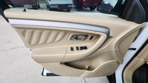 2014 Ford Taurus SEL