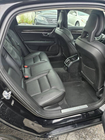 2018 Volvo S90 T5 Momentum