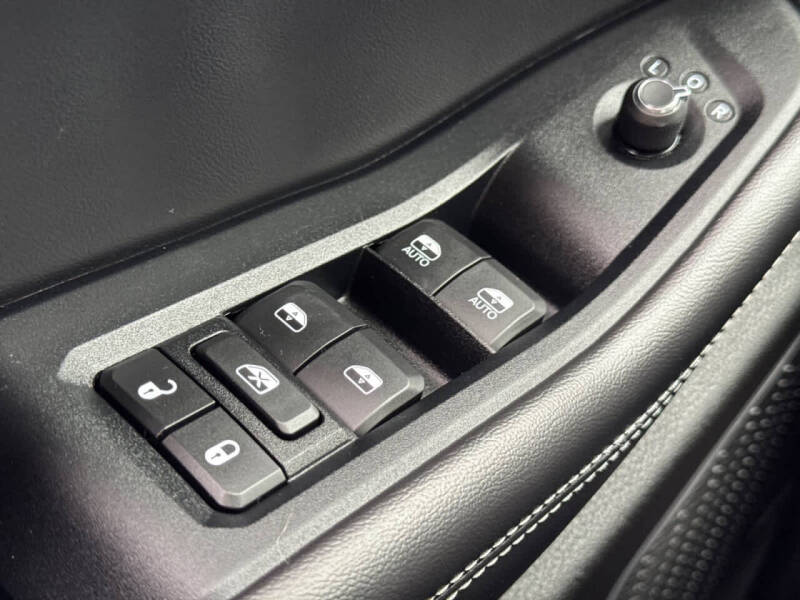 2023 Jeep Grand Cherokee 30th Anniversary 4xe