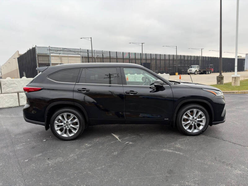 2022 Toyota Highlander Hybrid Limited