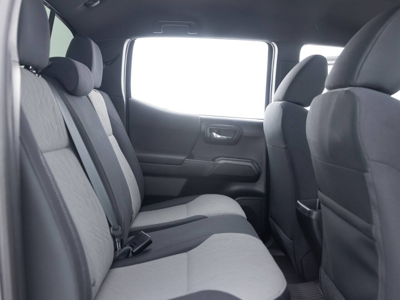 Used Car 2021 Toyota Tacoma  Sr V6 4x4 4dr Double Cab 5.0 Ft Sb For Sale Under $30,000 In Coal City, Illinois