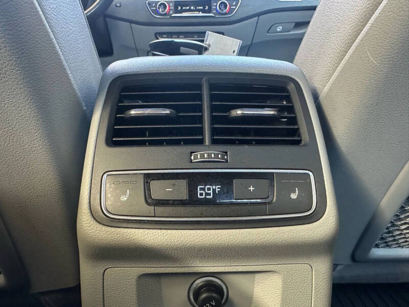 2017 Audi A4 2.0T quattro Premium Plus