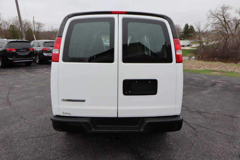 2020 Chevrolet Express 2500