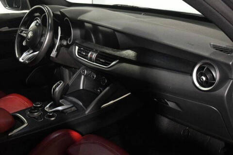 2022 Alfa Romeo Stelvio Sprint