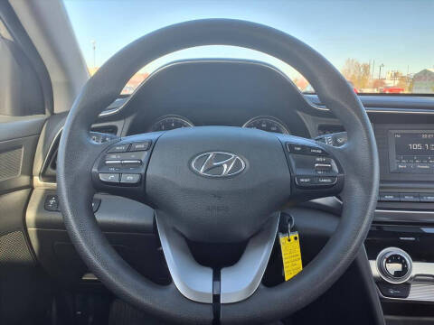 2019 Hyundai Elantra SE
