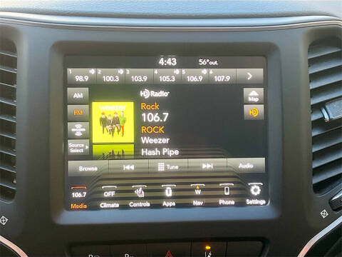 2023 Jeep Cherokee Altitude Lux