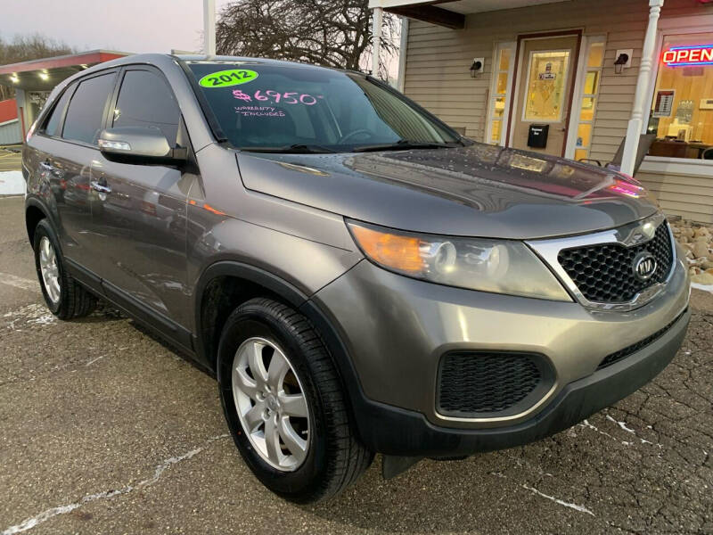 2012 Kia Sorento for sale at G & G Auto Sales in Steubenville OH