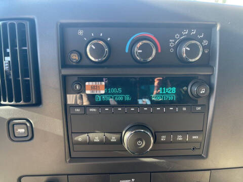 2025 Chevrolet Express 2500