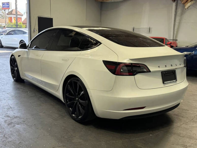 2019 Tesla Model 3 Mid Range