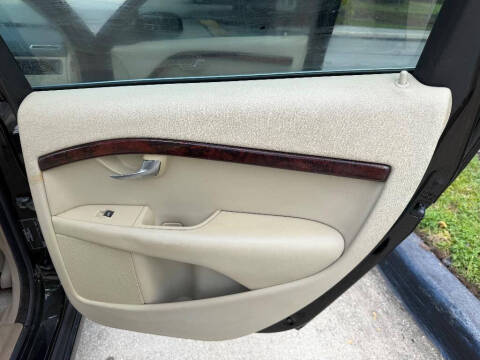 2008 Volvo V70 3.2
