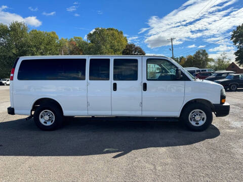 2022 Chevrolet Express LS 3500