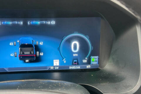 2025 Ford F-150 Lightning Flash